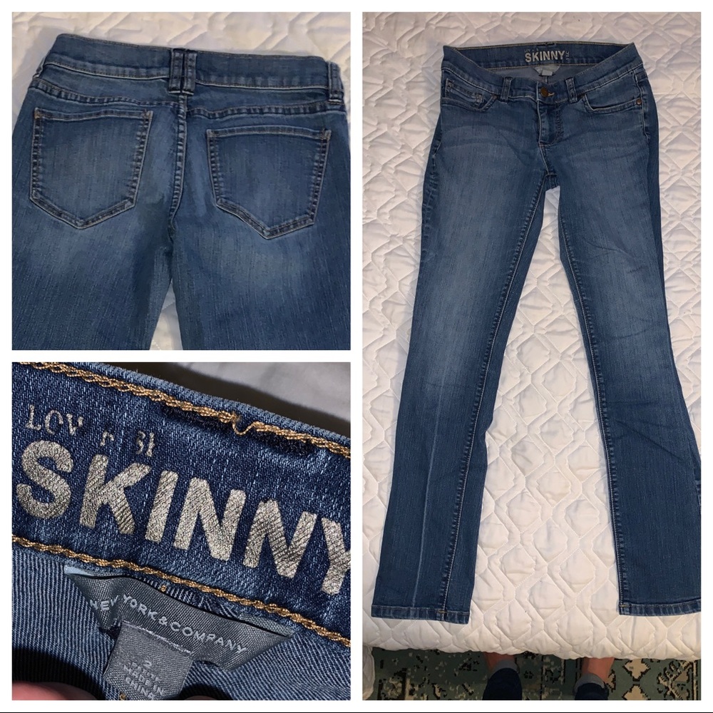 NEW YORK & COMPANY - Size 2 -Jeans